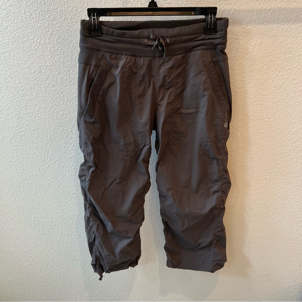 LULULEMON Grey Ruched Cropped Studio Pants Size 4